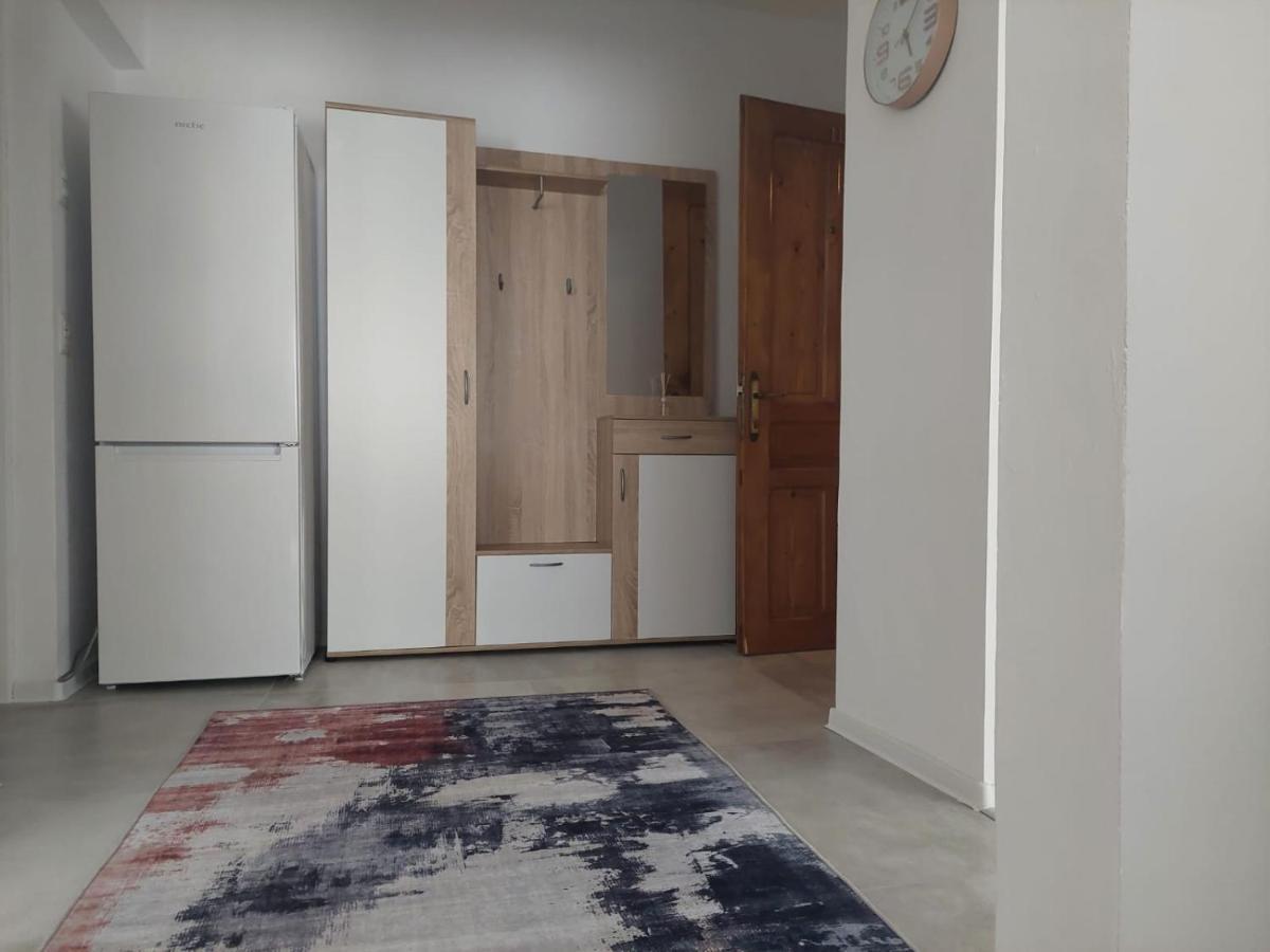 Ela'S Apartment Бэиле-Еркулане Экстерьер фото
