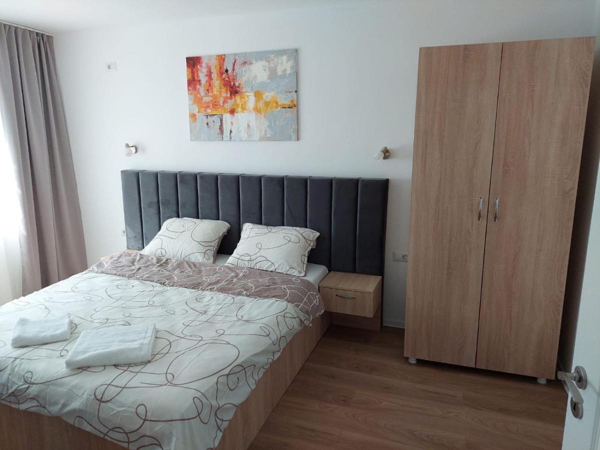 Ela'S Apartment Бэиле-Еркулане Экстерьер фото