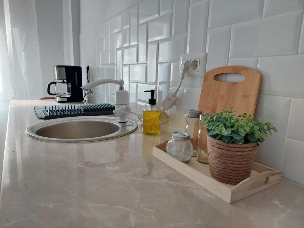 Ela'S Apartment Бэиле-Еркулане Экстерьер фото